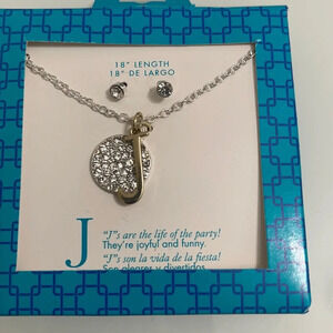 3x&25 ❤️ Necklace Letter J with stud earrings. ❤️